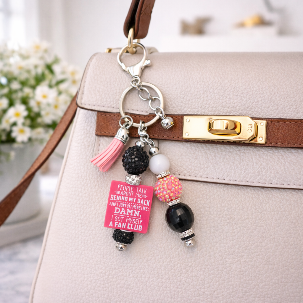 Statement Bag Accent – “Fan Club”